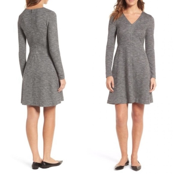 Madewell Bridgewalk V-Neck Fit & Flare Dress - Picture 3 of 9